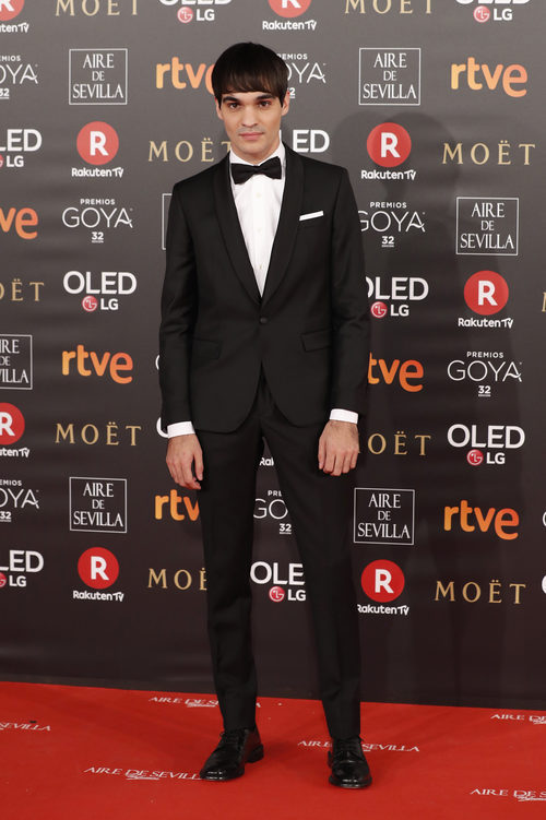 El actor Eneko Sagardoy posa en la Alfombra Roja de los Goya 2018