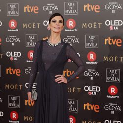 Maribel Verdú posa en la alfombra roja de los Premios Goya 2018