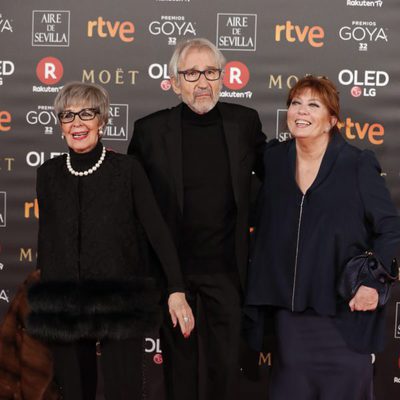 Concha Velasco y José Sacristán posan en la alfombra roja de los Premios Goya 2018