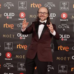 Santiago Segura posa en la alfombra roja de los Premios Goya 2018