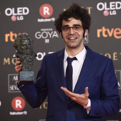 David Verdaguer posa con el premio a Mejor Actor de Reparto en los Goya 2018
