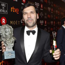 Sebastián Lelio posa con el Premio a Mejor Película Iberoamericana en los Goya 2018