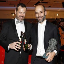El equipo de "Handia" con su Goya 2018 a Mejor Guion Original en los Premios Goya 2018