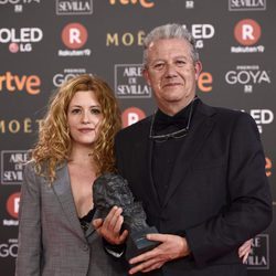 Laura Ferrés, directora de "Los desheredados" con su Premio Goya 2018 a Mejor Cortometraje Documental