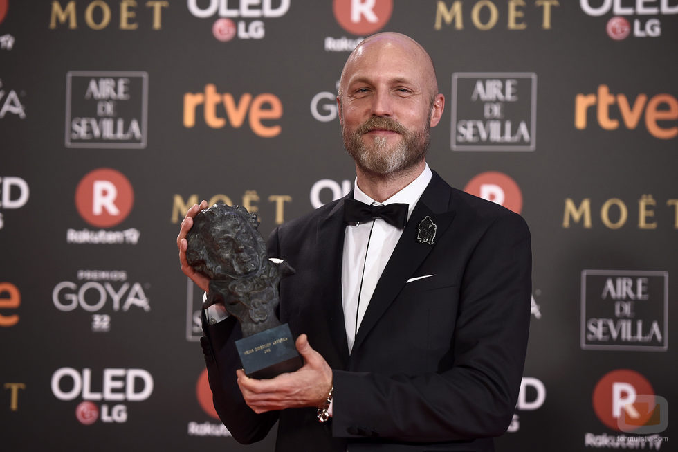 Mikel Serrano, de "Handia" con su Goya 2018 a Mejor dirección artística