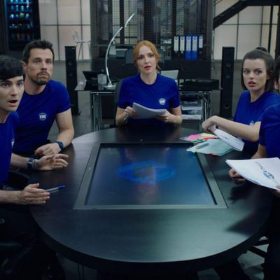 Octavi Pujades, Adriana Torrebejano, Álvaro Fontalba, Cristina Castaño y Canco Rodríguez en 'Cuerpo de élite'