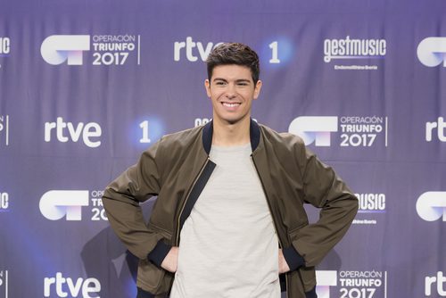 Alfred posa feliz como cuarto finalista de 'OT 2017'