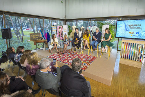 Presentación de 'Maestros de la Costura' en el Museo del Traje