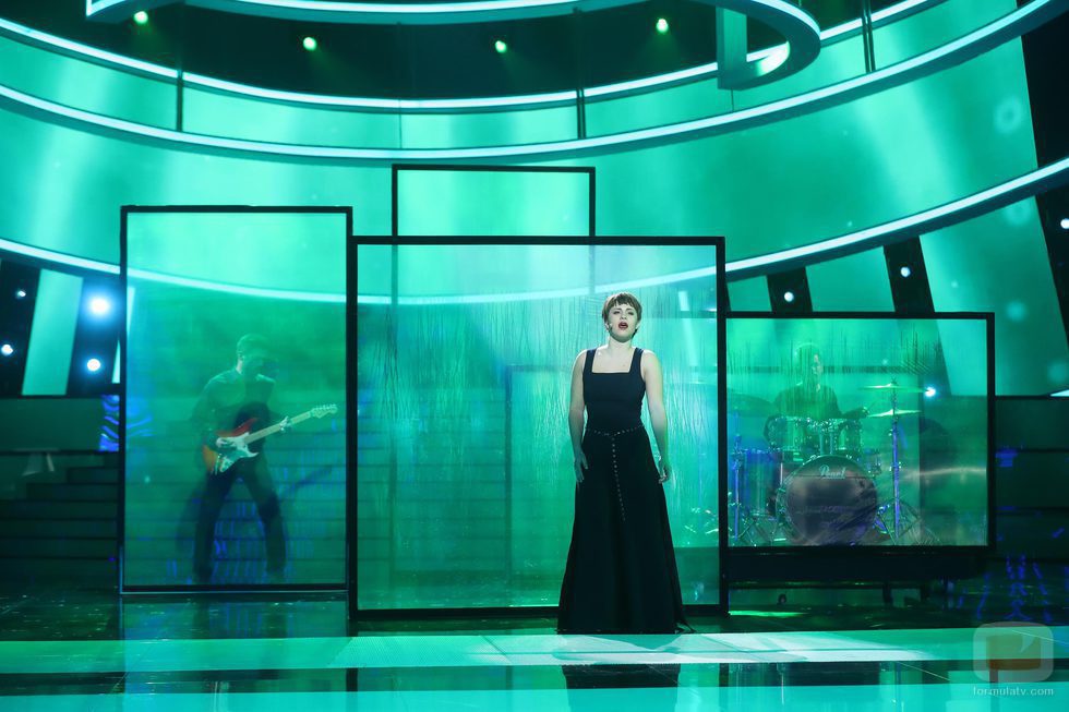 Lucía Gil homenajea a Dolores O'Riordan (de The Cranberries) en la gala 17 de 'Tu cara me suena'