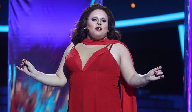 Brays Efe imita a Paloma San Basilio en la gala 17 de 'Tu cara me suena'