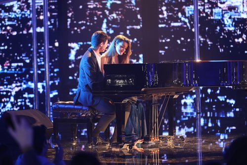 Alfred y Amaia, al piano, cantan "City of stars" en la Gala Fiesta de 'OT 2017'