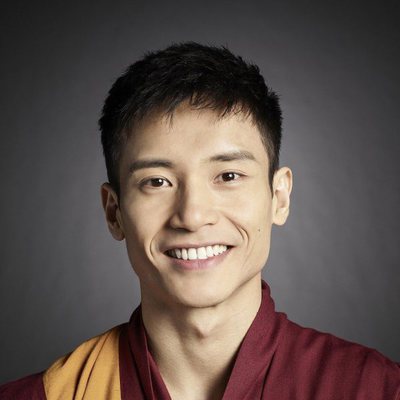Manny Jacinto es Jason en 'The Good Place'