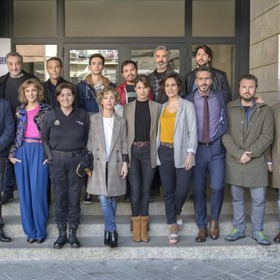 El elenco de 'Servir y proteger' en la presentación de la segunda temporada