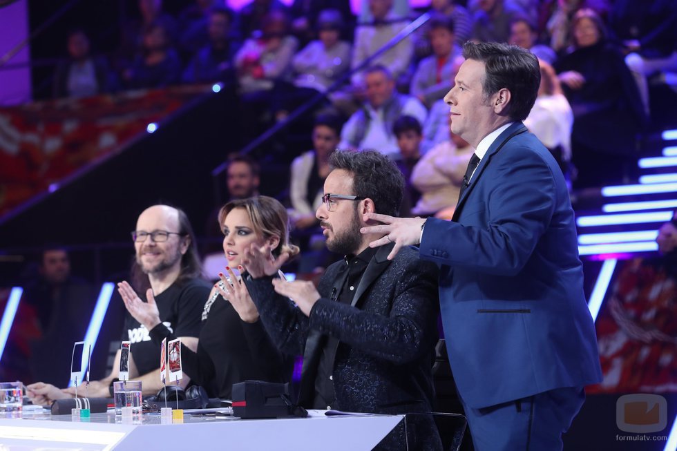 El jurado de 'Tu cara me suena' con Santiago Segura en la gala 19