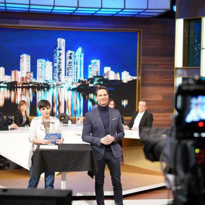 Javier Cárdenas, Alejandra Castelló y Anthony Blake en 'Hora punta'
