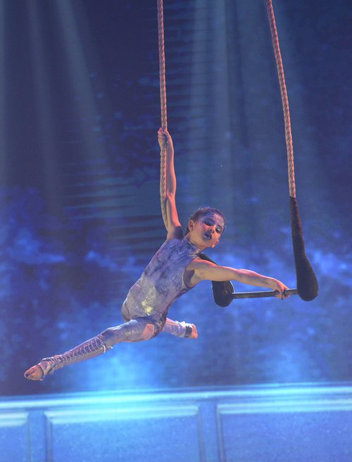 Petruska, la niña acróbata, finalista de la tercera edición de 'Got Talent España'