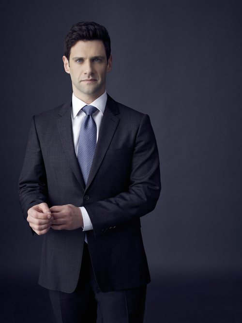 Justin Bartha posa como Colin Morrello en 'The Good Fight'