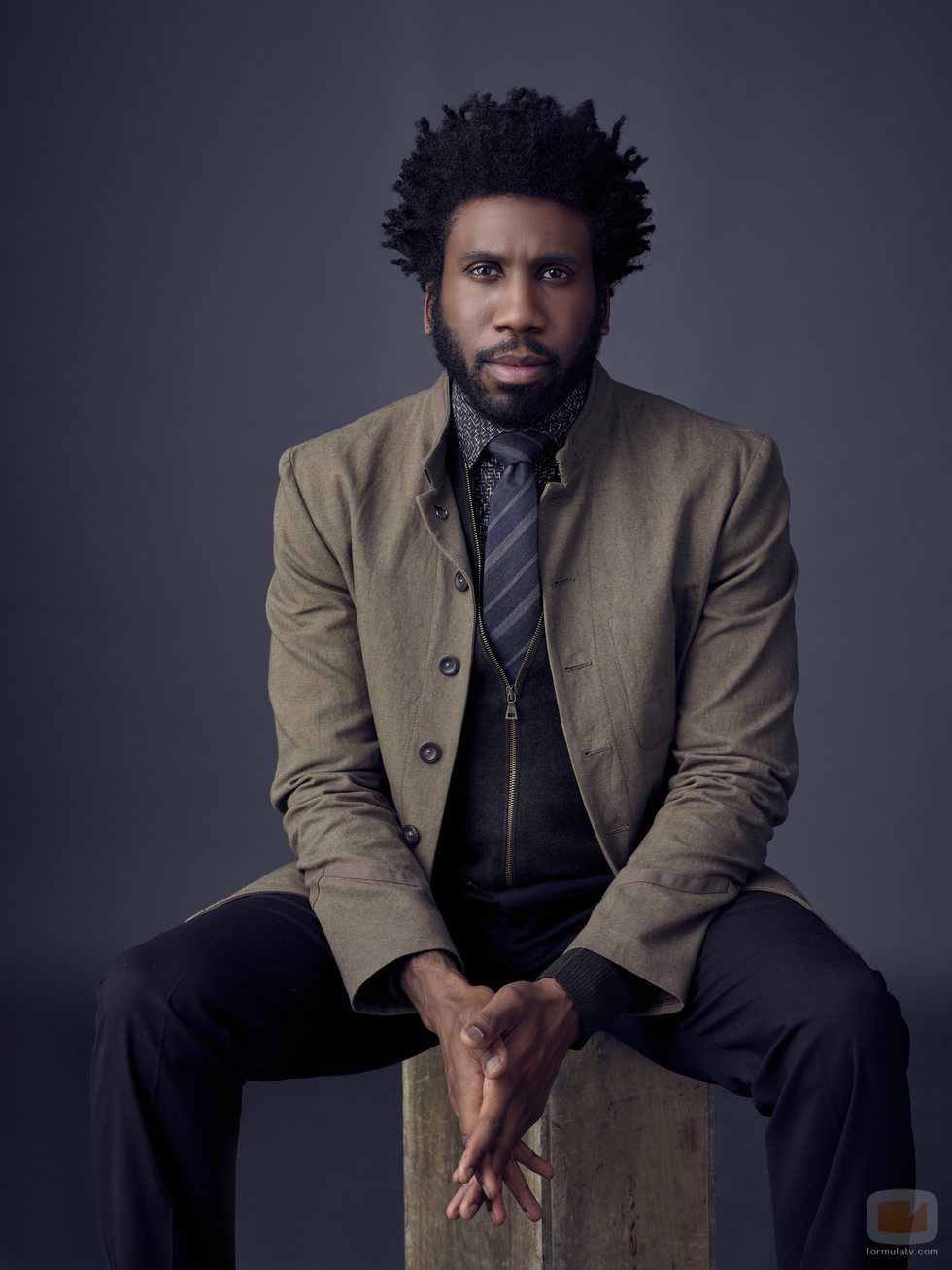 Nyambi Nyambi en la imagen promocional de la segunda temporada de 'The Good Fight'