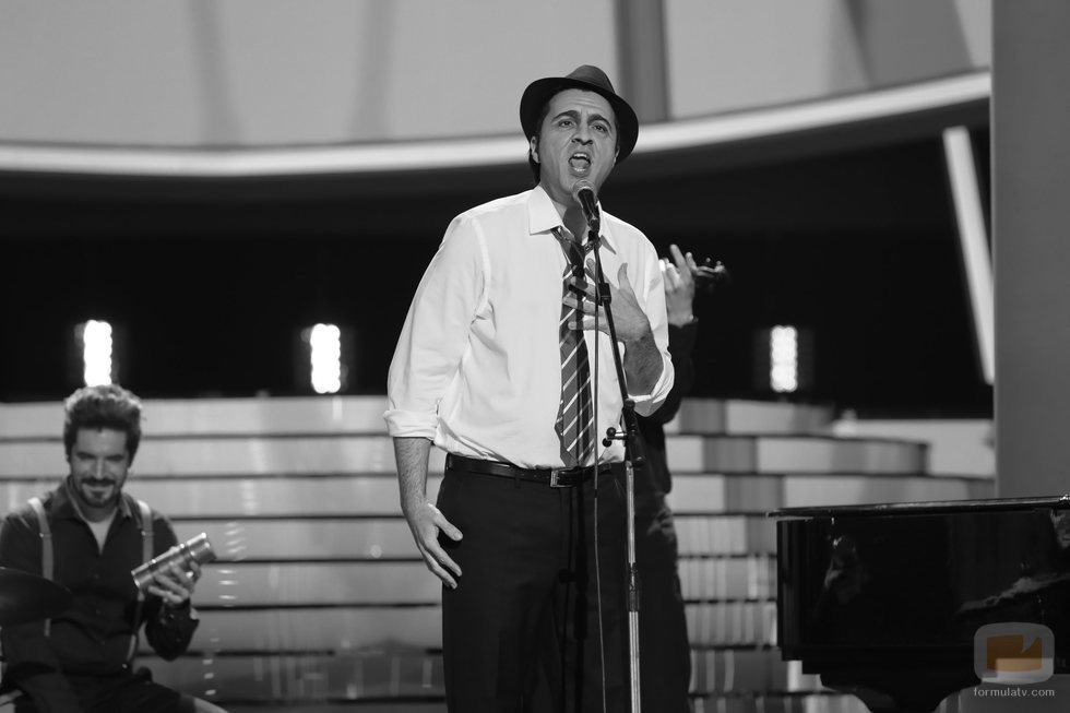 Raúl Pérez interpreta "Soñar contigo" de Zenet en la gala final de 'Tu cara me suena'