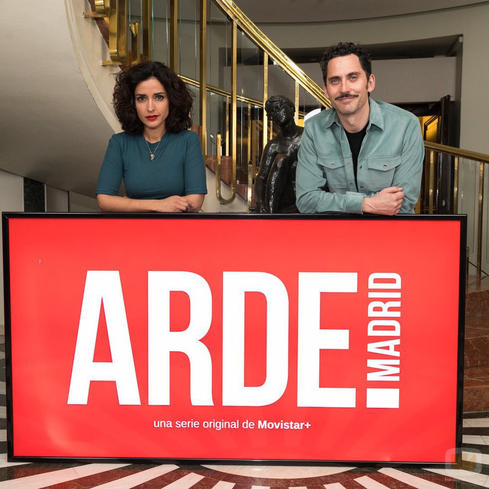 Inma Cuesta y Paco León posan para los medios en la grabación de 'Arde Madrid'