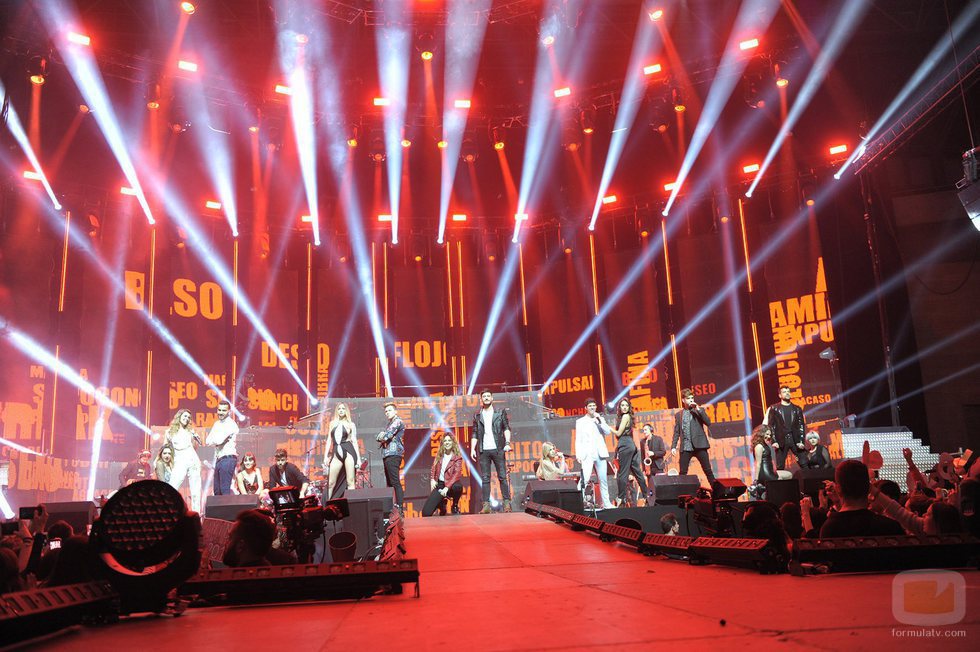 Los concursantes de 'OT 2017' durante el primer concierto de la Gira