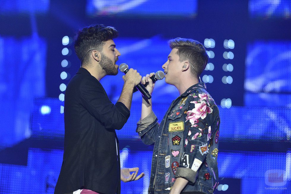 Raoul y Agoney actúan juntos en el inicio de la Gira de 'OT 2017'