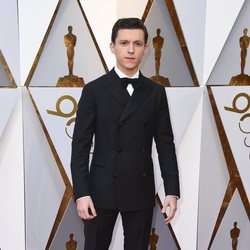 Tom Holland posa en la alfombra roja de los Oscar 2018