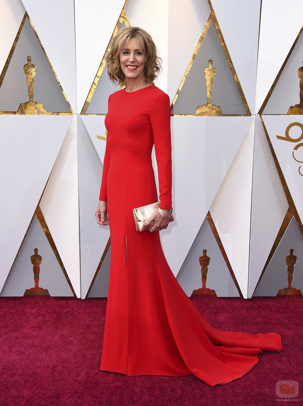 Christine Lahti posa en la alfombra roja de los Oscar 2018