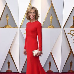 Christine Lahti posa en la alfombra roja de los Oscar 2018