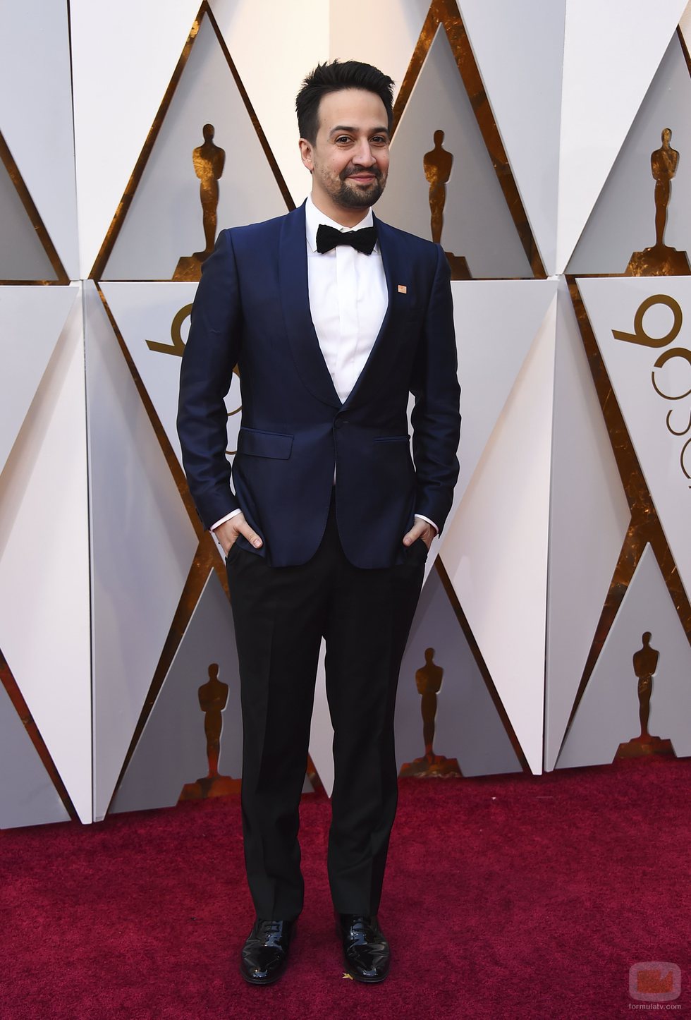 Lin-Manuel Miranda posa en la alfombra roja de los Oscar 2018