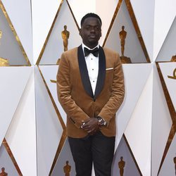 Daniel Kaluuya posa en la alfombra roja de los Oscar 2018