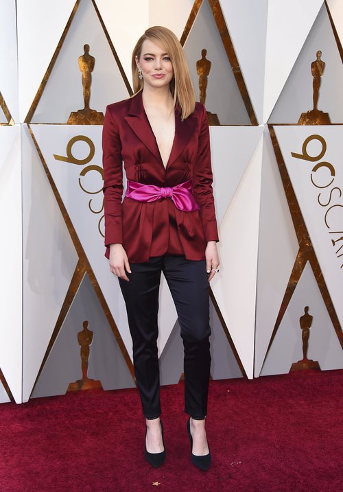 Emma Stone posa en la alfombra roja de los Oscar 2018