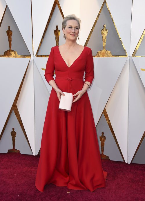 Meryl Streep posa en la alfombra roja de los Oscar 2018