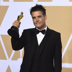 Sebastian Lelio posa con el Oscar a Mejor Película en Habla no Inglesa
