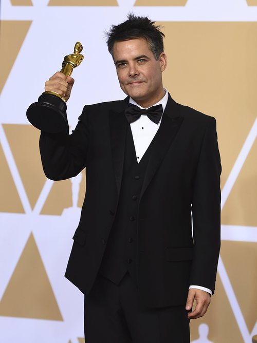 Sebastian Lelio posa con el Oscar a Mejor Película en Habla no Inglesa