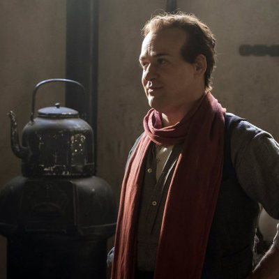 T. R. Knight en la segunda temporada de 'Genius'