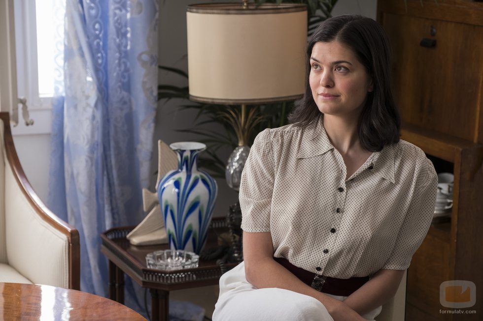 Samantha Colley como Dora Maar en 'Genius'