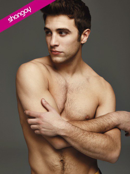 Pol Monen, semidesnudo para la revista Shangay