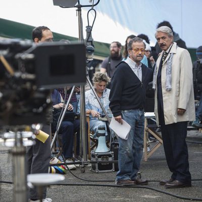 Fernando Colomo y Antonio Alcántara en el noveno episodio de la temporada 19 de 'Cuéntame cómo pasó'