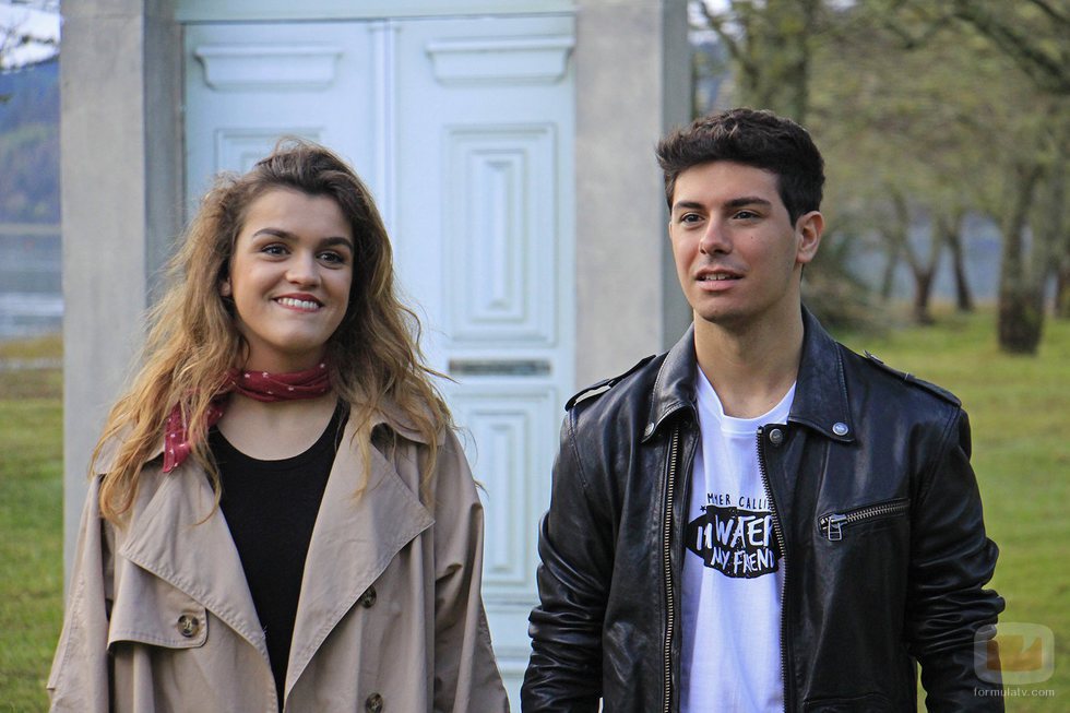 Amaia y Alfred en las Azores con motivo de la grabación de la postal eurovisiva