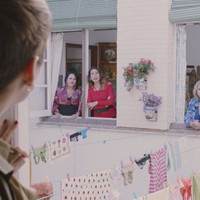 Las vecinas en el primer capítulo de la cuarta temporada de 'Allí abajo'