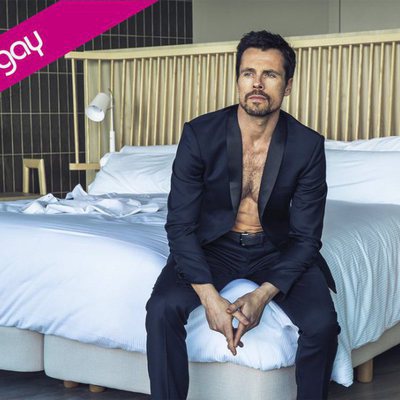 Octavi Pujades, posa semidesnudo sin camiseta para la revista Shangay