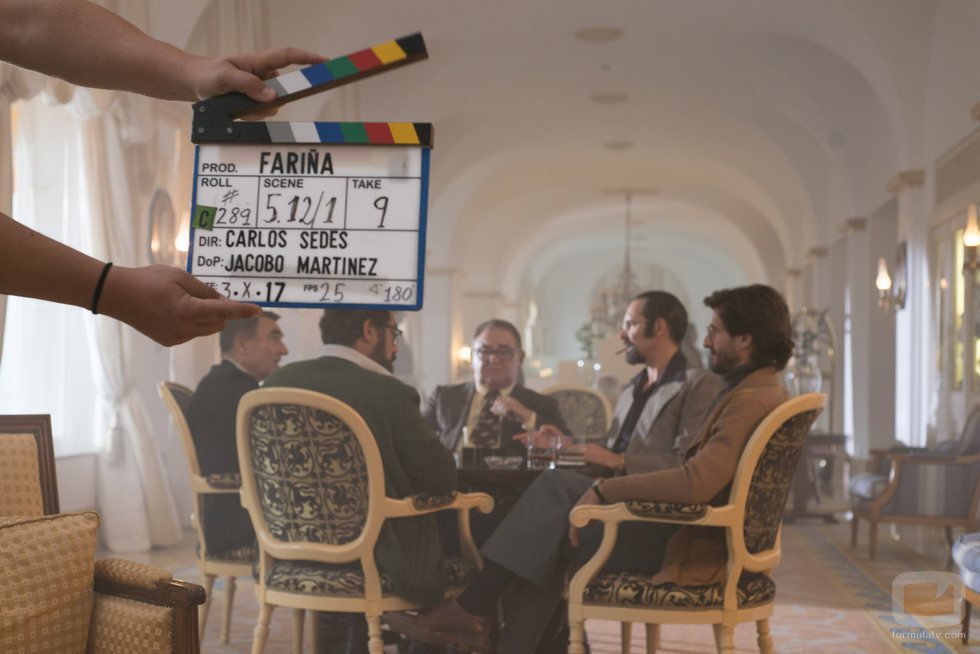 Actores de 'Fariña' grabando una de las secuencias de la serie