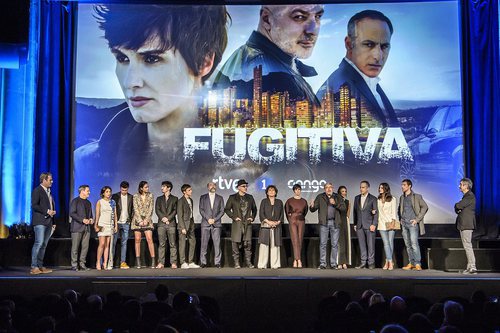 El elenco de 'Fugitiva' presentan la ficción en el cine