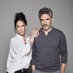 Mi Hoa Lee y Leonardo Sbaraglia posan en las imágenes promocionales de 'Félix'