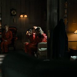 Parte de las rehenes en el 1x02 de 'La Casa de Papel'