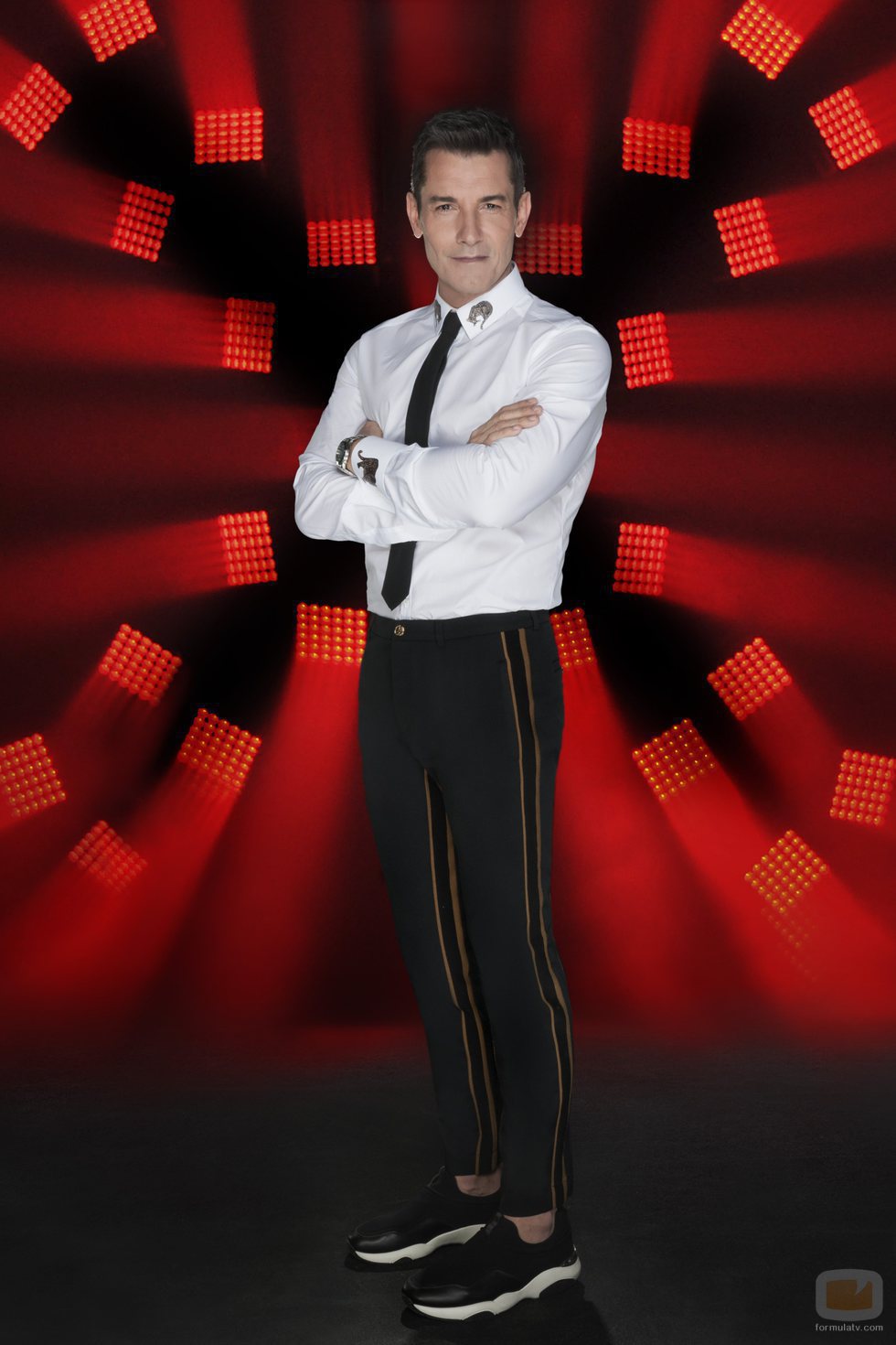 Jesús Vázquez posa como presentador de 'Factor X' en Telecinco