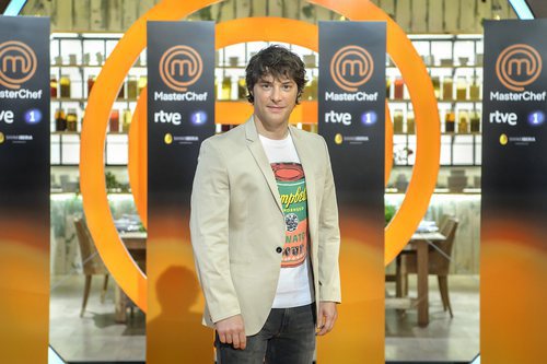 Jordi Cruz posa en la presentación de la sexta temporada de 'MasterChef'