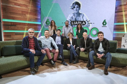 El equipo de 'Liarla Pardo' al completo en el plató 