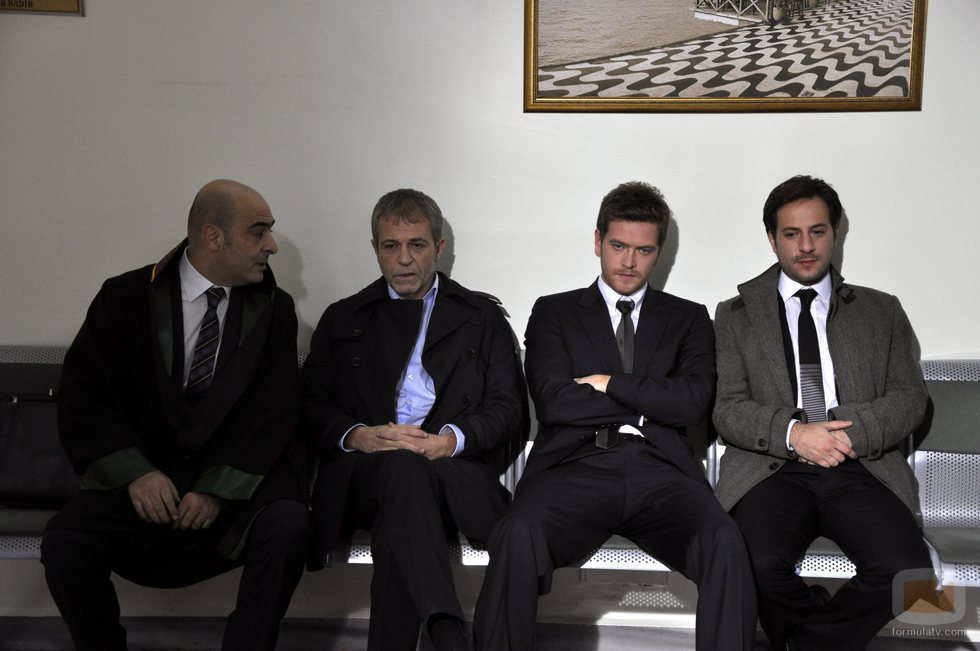 Münir, Resat, Selim y Erdogan en la segunda temporada de 'Fatmagül'